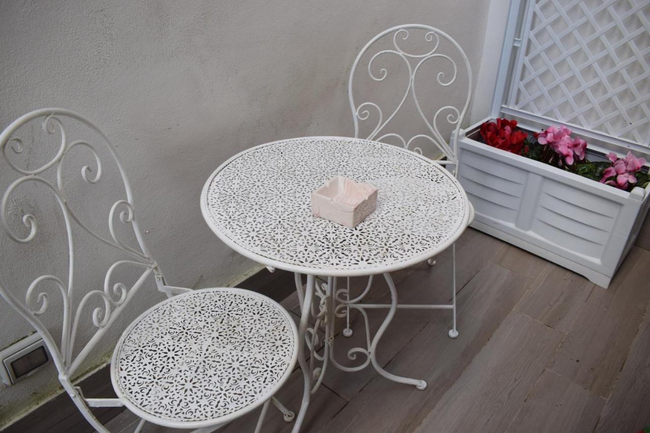 La Casita Nel Bosco Apartment Napoli Ngoại thất bức ảnh